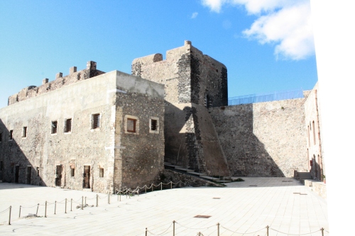 11) la fortezza di Milazzo